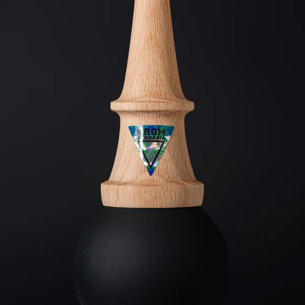 Kendama Krom POP - sticky - Negru